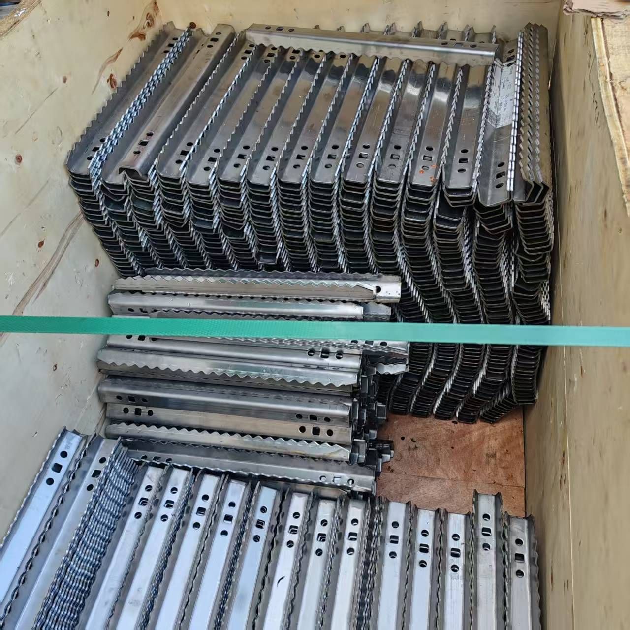 World Brand Stainless Steel Hanging Plate 455mm Long Rice Harvester Accessories Wholesale Agricultural Machinery Parts