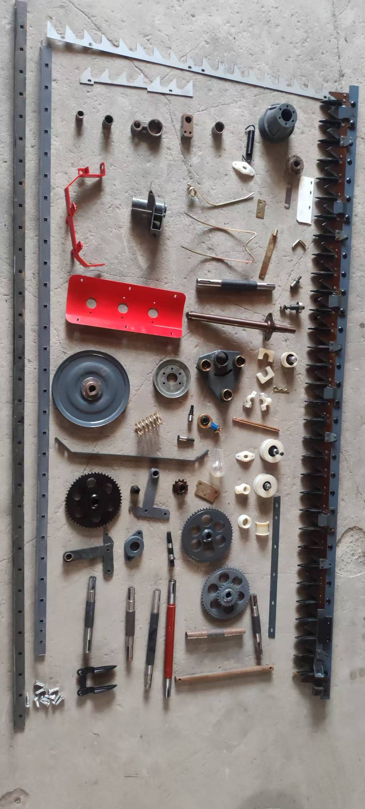 World Brand Rice Harvester with All Accessories Wholesale Agricultural Machinery Parts Including Header